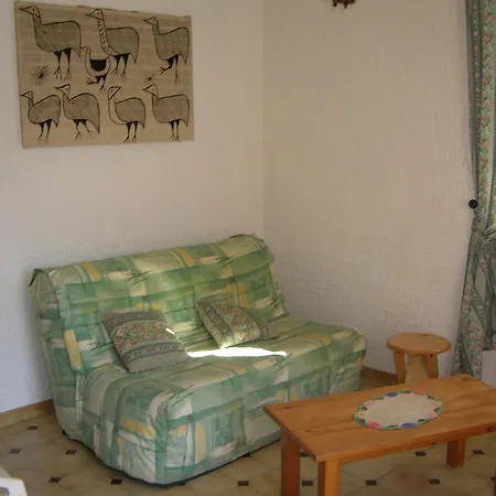 Apartmán Rez De - 4 Personnes - - Vue Piscine Fréjus