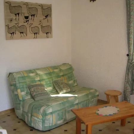 Rez De - 4 Personnes - - Vue Piscine Lägenhet